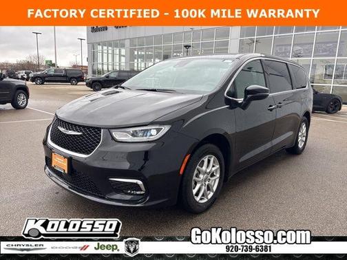 Diamond Black 2025 Chrysler Pacifica Select