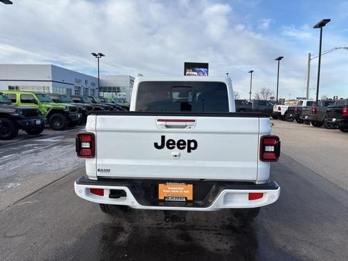 2021 Jeep Gladiator Overland