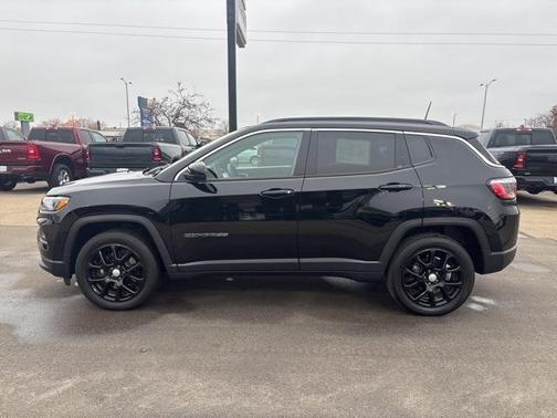2024 Jeep Compass Latitude Lux