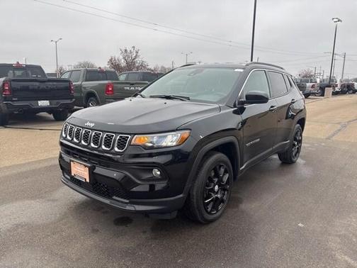 2024 Jeep Compass Latitude Lux