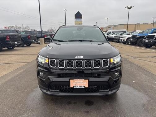 2024 Jeep Compass Latitude Lux