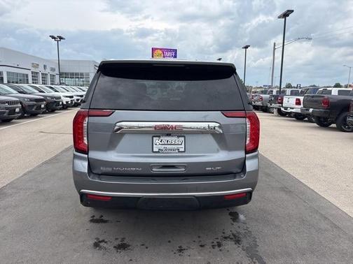 2022 GMC Yukon SLT