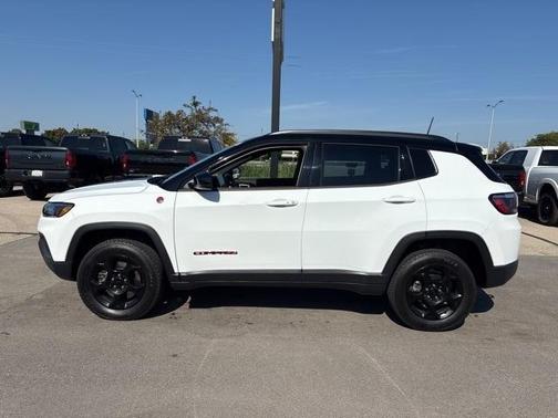 2023 Jeep Compass Trailhawk