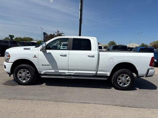 Bright White Clearcoat 2024 RAM 2500 Laramie