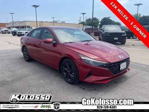 2023 Hyundai ELANTRA SEL