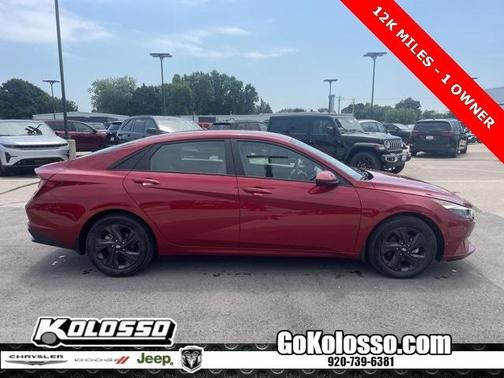 2023 Hyundai ELANTRA SEL
