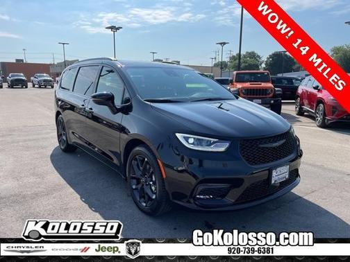 2025 Chrysler Pacifica Limited