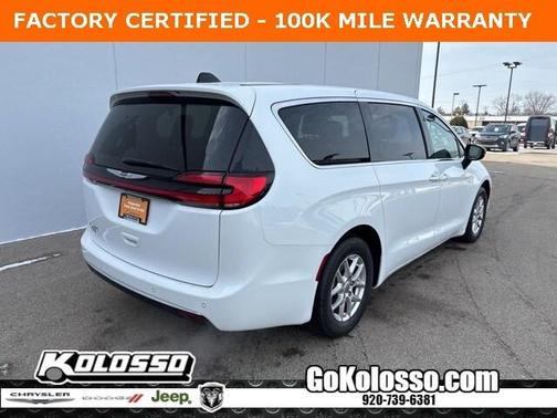 2024 Chrysler Pacifica Touring-L