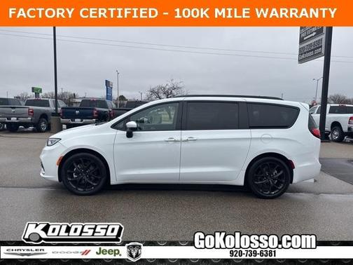 2023 Chrysler Pacifica Touring-L
