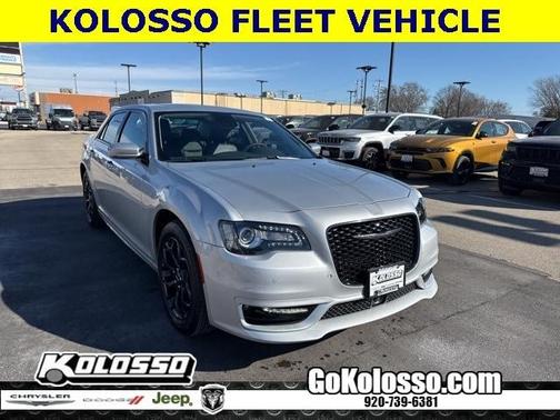 2023 Chrysler 300 Touring L