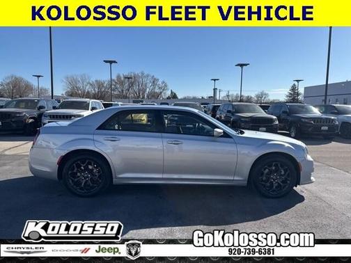 2023 Chrysler 300 Touring L