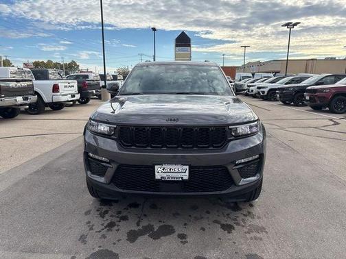 Metallic 2025 Jeep Grand Cherokee Limited