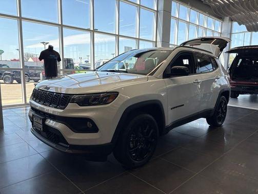 Bright White Clearcoat 2026 Jeep Compass Latitude