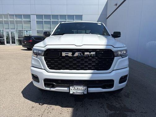 Bright White Clearcoat 2026 RAM 1500 Big Horn/Lone Star