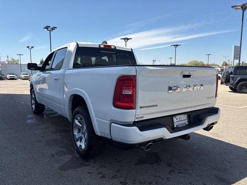 Bright White Clearcoat 2026 RAM 1500 Big Horn/Lone Star