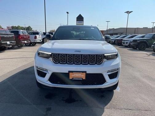 2022 Jeep Grand Cherokee Summit