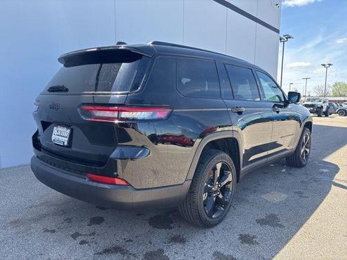 Diamond Black 2025 Jeep Grand Cherokee L Laredo