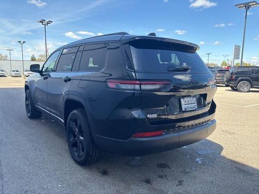 Diamond Black 2025 Jeep Grand Cherokee L Laredo