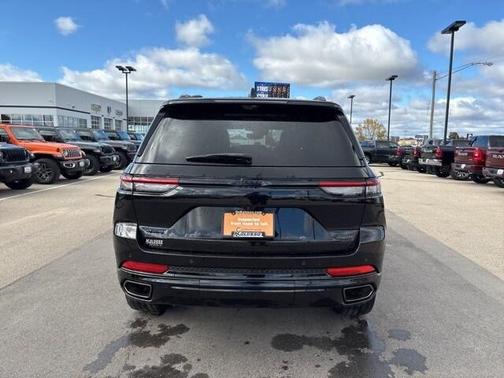 2025 Jeep Grand Cherokee Summit