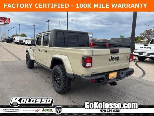 2022 Jeep Gladiator Sport