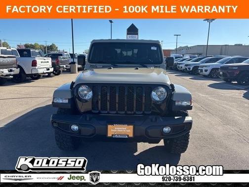 2022 Jeep Gladiator Sport