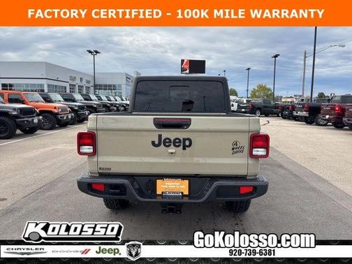 2022 Jeep Gladiator Sport