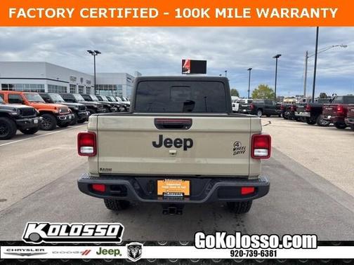 2022 Jeep Gladiator Sport