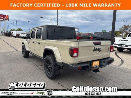 2022 Jeep Gladiator Sport