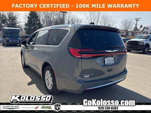 2025 Chrysler Pacifica Select