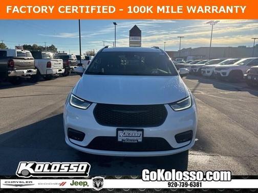 2023 Chrysler Pacifica Touring-L