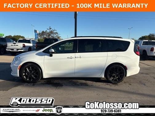 2023 Chrysler Pacifica Touring-L