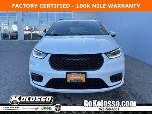 Bright White Clearcoat 2023 Chrysler Pacifica Touring-L