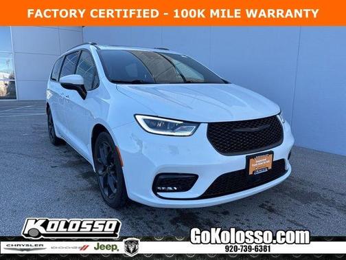 Bright White Clearcoat 2023 Chrysler Pacifica Touring-L