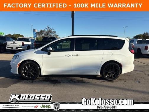 2023 Chrysler Pacifica Touring-L