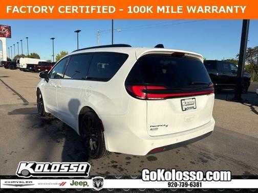 2023 Chrysler Pacifica Touring-L