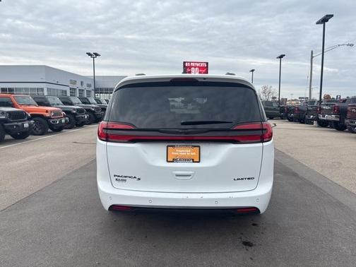 2025 Chrysler Pacifica Limited