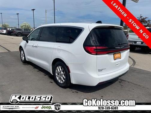 2024 Chrysler Pacifica Touring-L