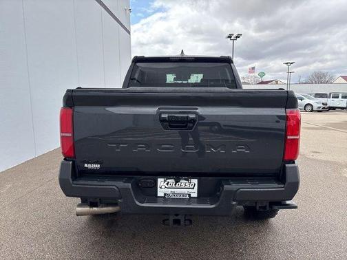 2025 Toyota Tacoma SR