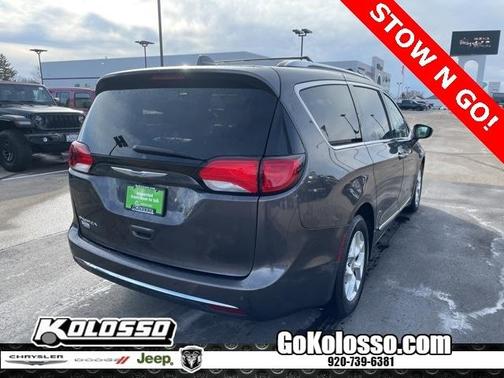 2017 Chrysler Pacifica Touring-L Plus