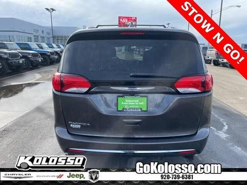 2017 Chrysler Pacifica Touring-L Plus