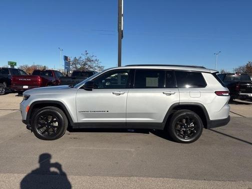 2024 Jeep Grand Cherokee L Laredo