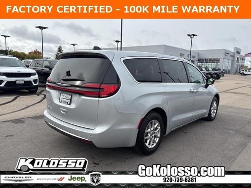 2024 Chrysler Pacifica Touring-L