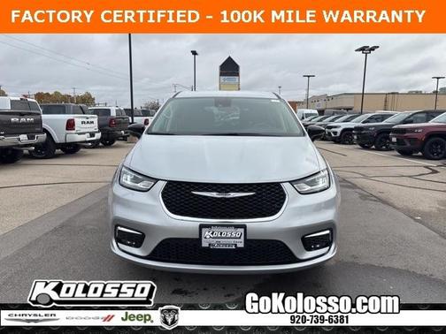 2024 Chrysler Pacifica Touring-L