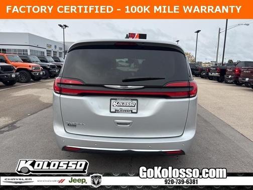 2024 Chrysler Pacifica Touring-L