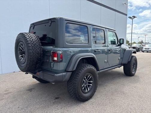 Anvil Clearcoat 2025 Jeep Wrangler Sport