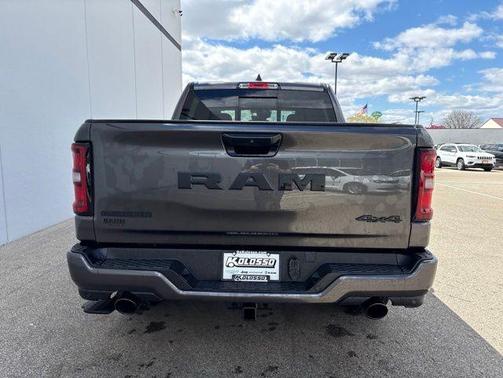Granite Crystal Clearcoat Metallic 2026 RAM 1500 Big Horn/Lone Star