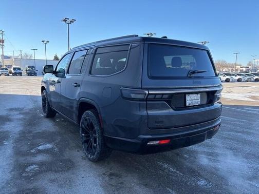 2026 Jeep Grand Wagoneer 