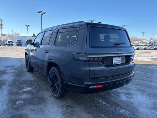 2026 Jeep Grand Wagoneer 