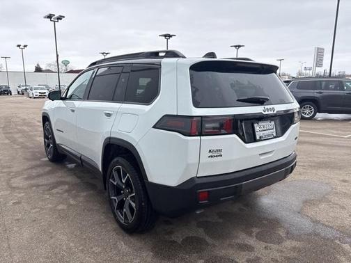 2026 Jeep Cherokee Overland