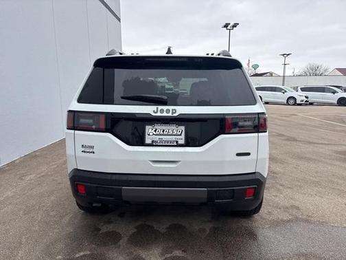 2026 Jeep Cherokee Overland